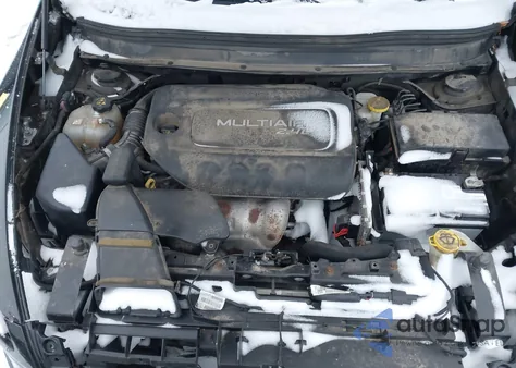 2017 Jeep Cherokee Sport 4X4 из США, поврежденный, VIN 1C4PJMAB8HW664204